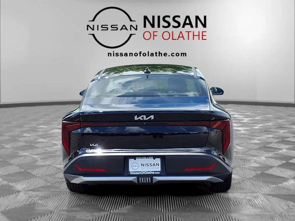 2025 Kia K4 LXS - Photo 28