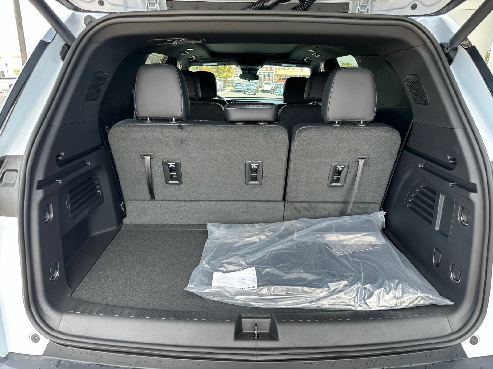 New 2027 Polar White Tricoat Chevrolet LT with Sun and Wheel Package - Exotex Seating image 12