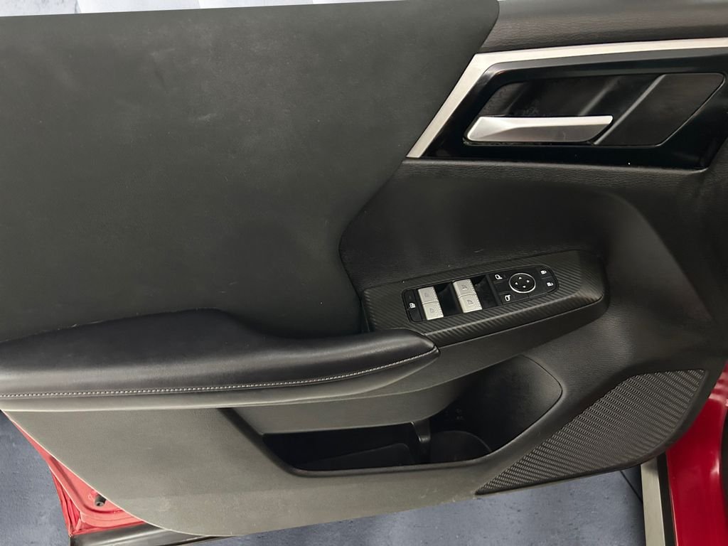 Used 2024 Red Mitsubishi ES image 12