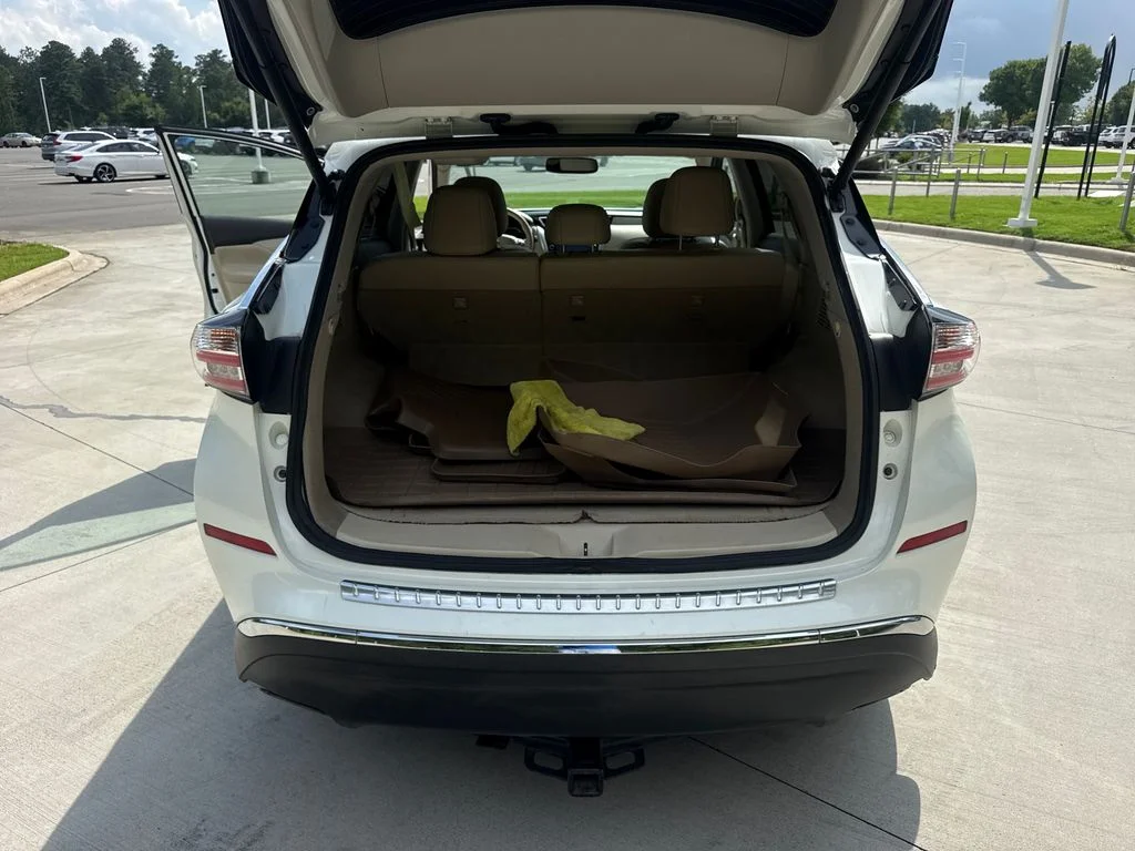 Used 2015 Pearl White Nissan SL image 32