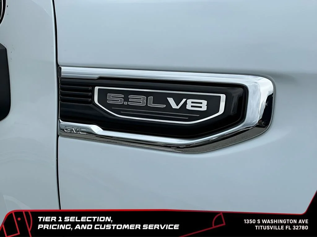 New 2026 Glacier White Tricoat GMC SLT image 15