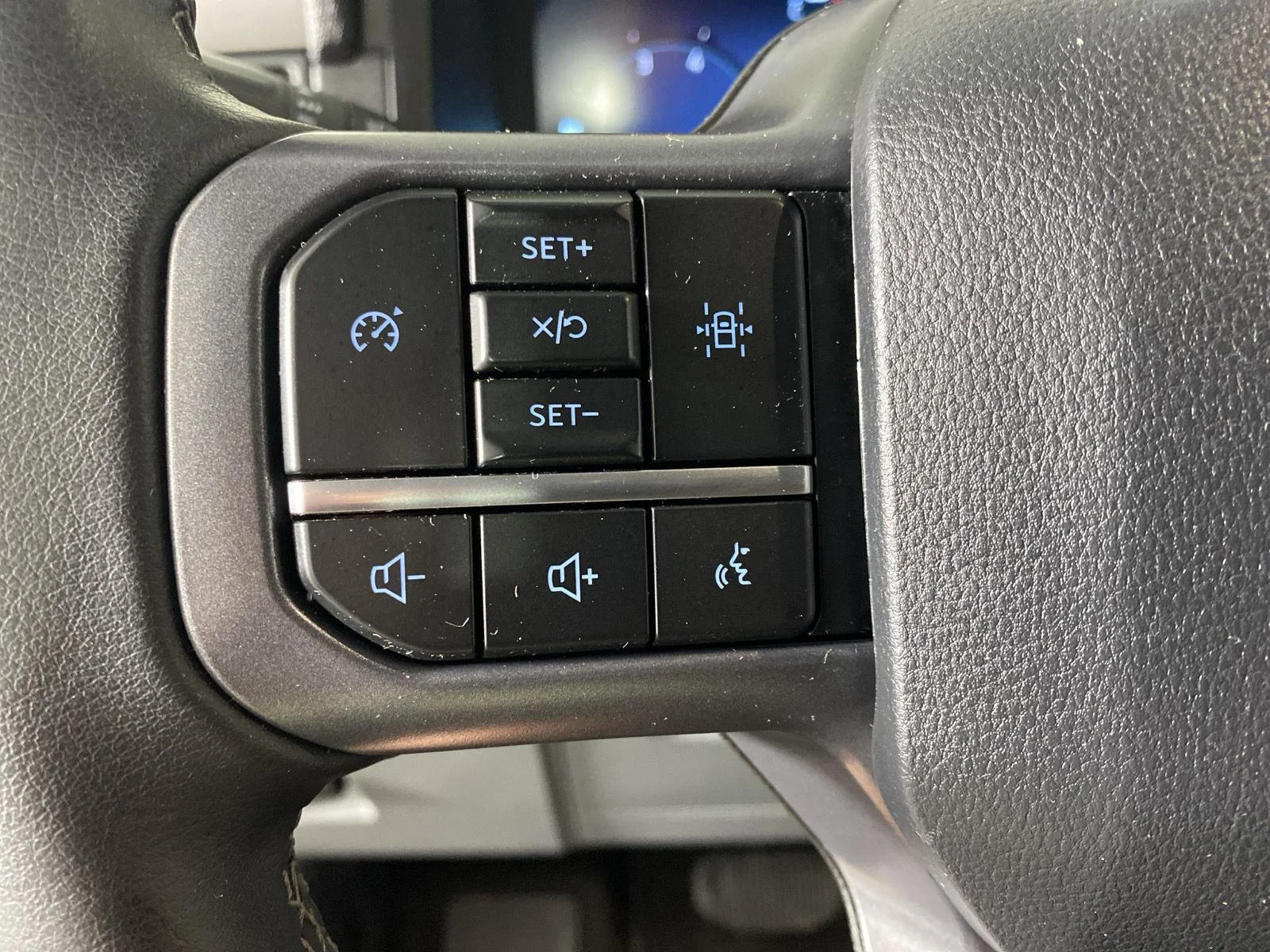 Used 2025 Agate Black Ford XLT image 17