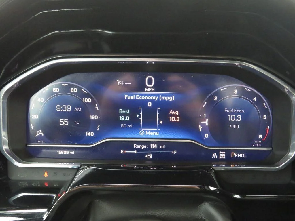Used 2025 Lakeshore Blue Metallic Chevrolet LT image 23