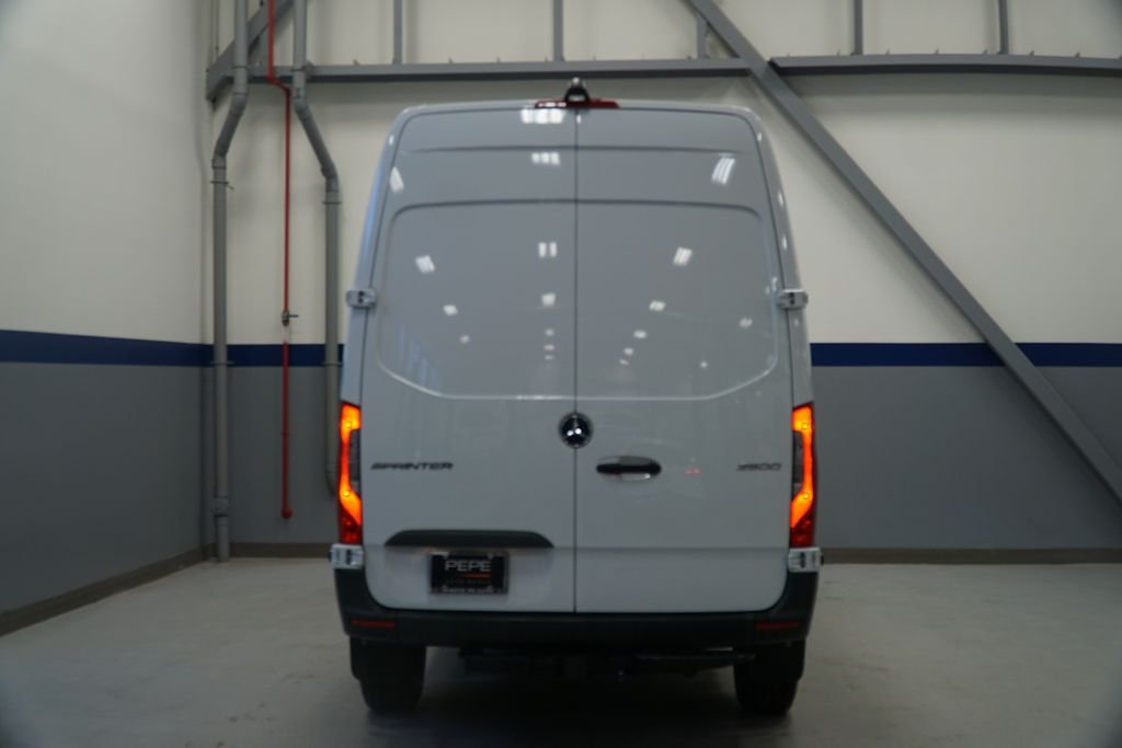 New 2025 Arctic White Mercedes-Benz Cargo 144 WB image 5