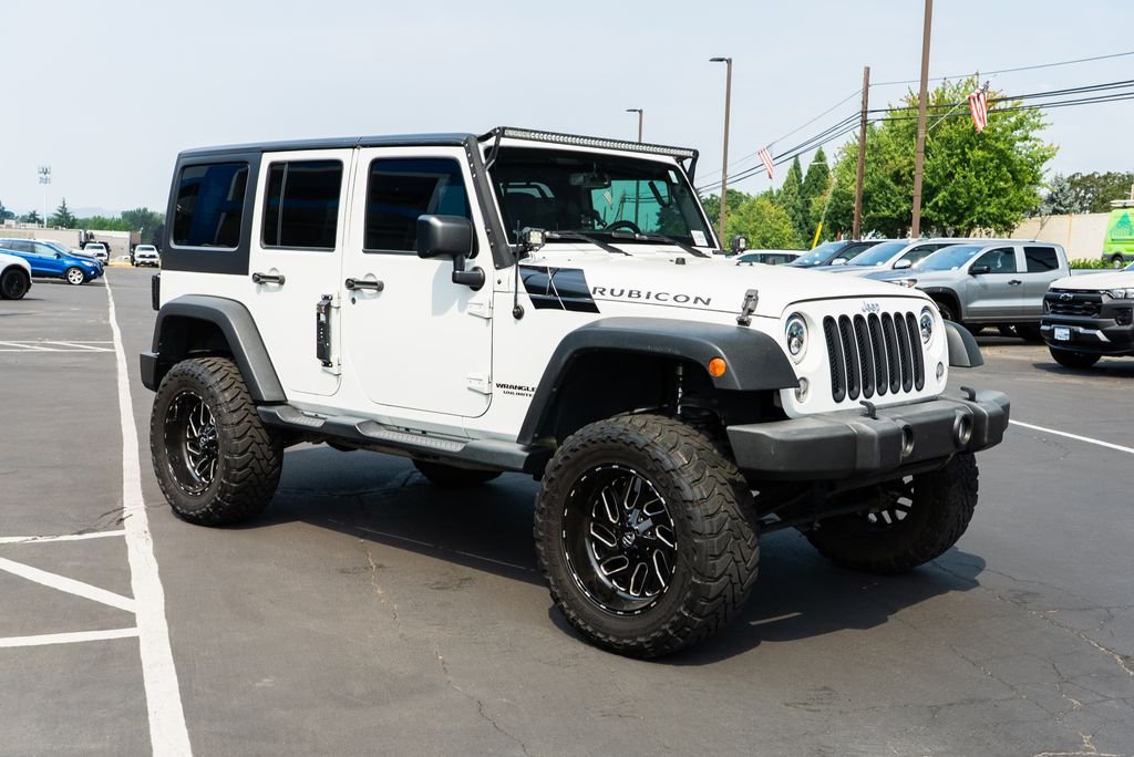 Used 2016 Bright White Clearcoat Jeep Unlimited Rubicon image 6