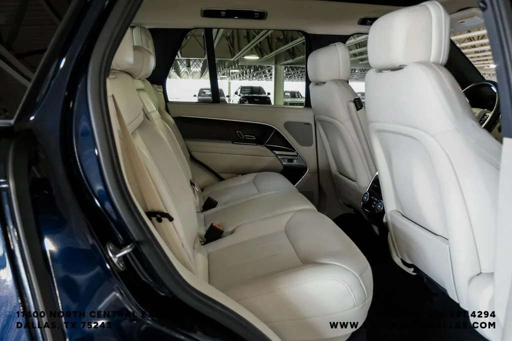 Used 2023 Portofino Blue Metallic Land Rover SE image 35
