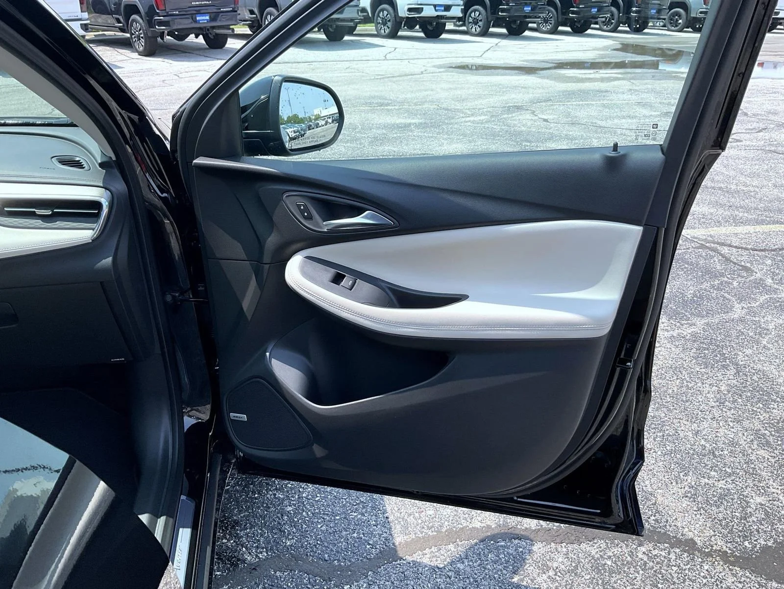 2026 Buick Encore GX Avenir - Photo 16