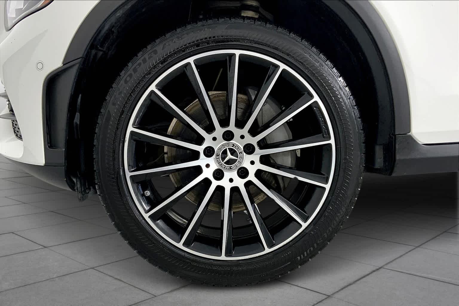 Used 2021 Polar White Mercedes-Benz GLC 300 image 10