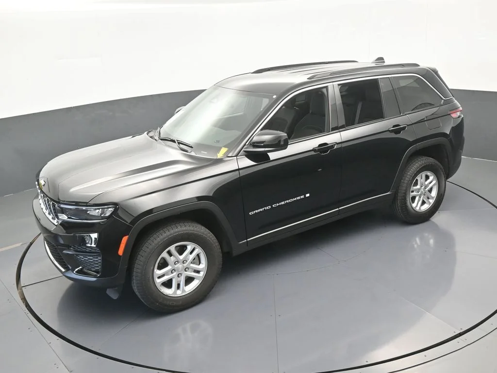 2025 Jeep Grand Cherokee Laredo - Photo 44