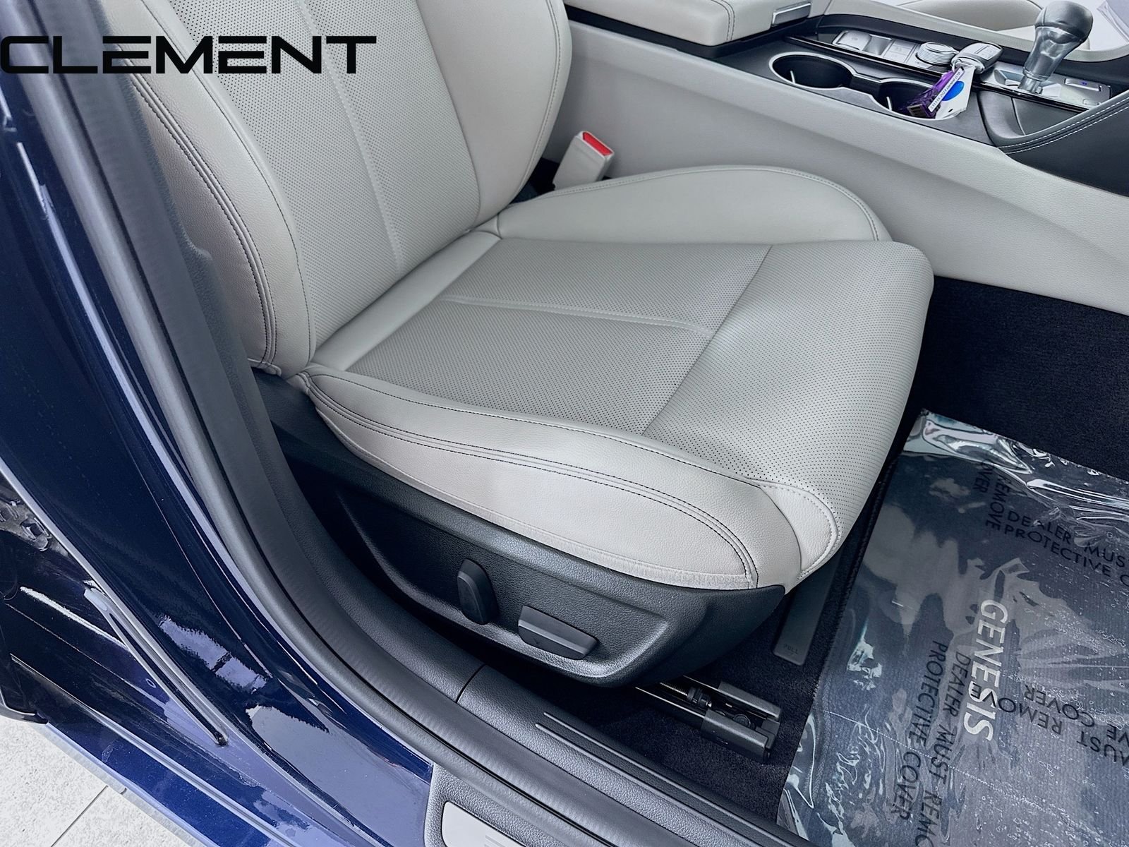 2023 GENESIS G70 Standard - Photo 33