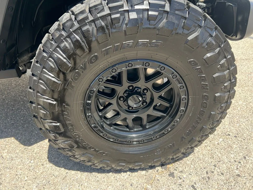 Used 2021 Sting Gray Clearcoat Jeep Mojave image 29