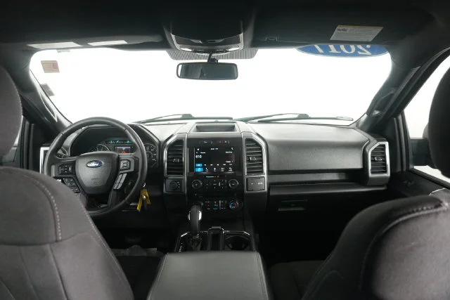 Used 2017 Magnetic Metallic Ford XLT image 25