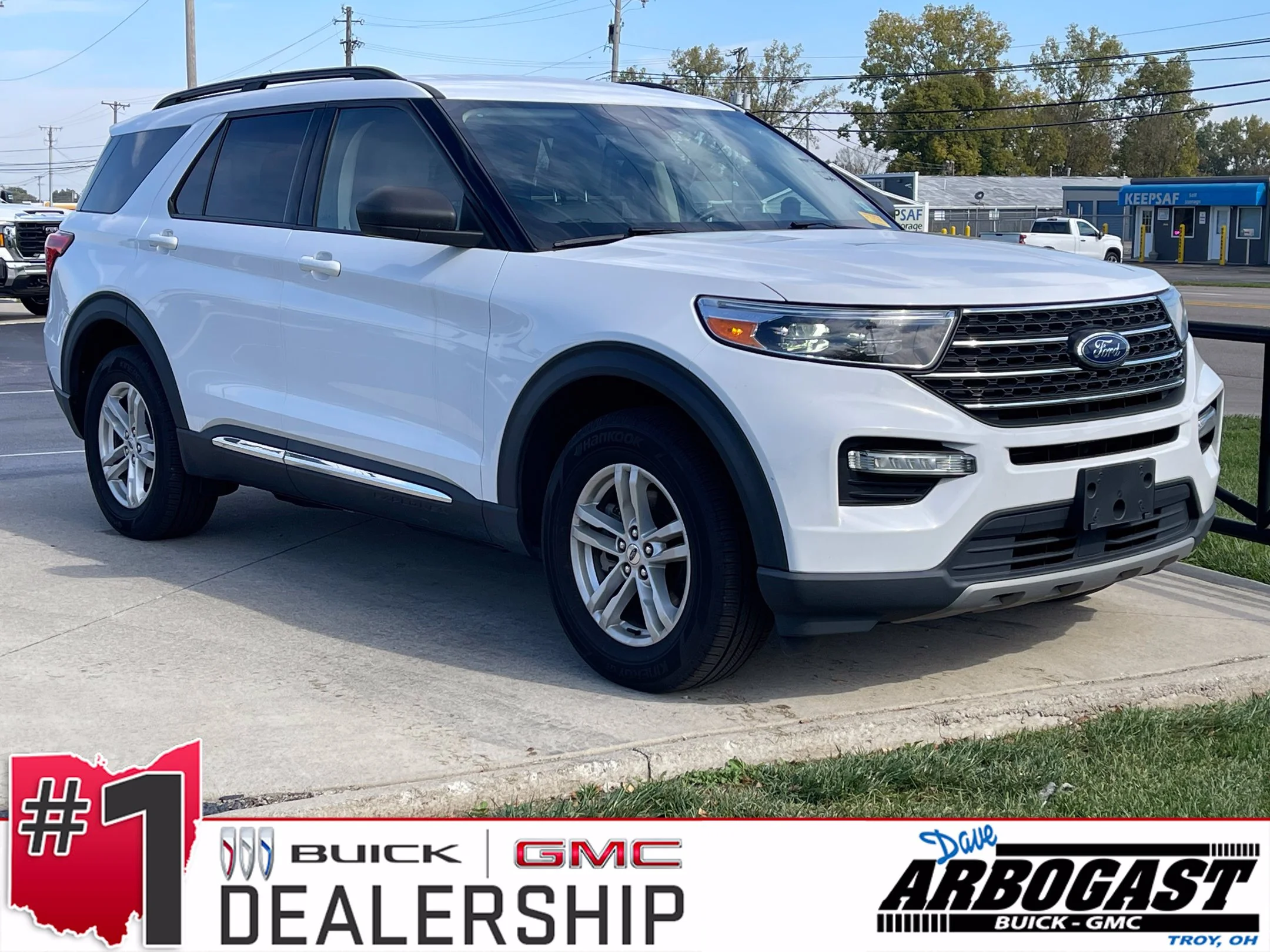 Used 2023 Oxford White Ford XLT image 1