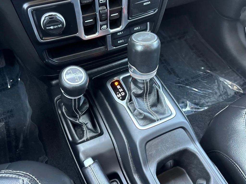 Used 2023 White Jeep Sahara 4xe image 18