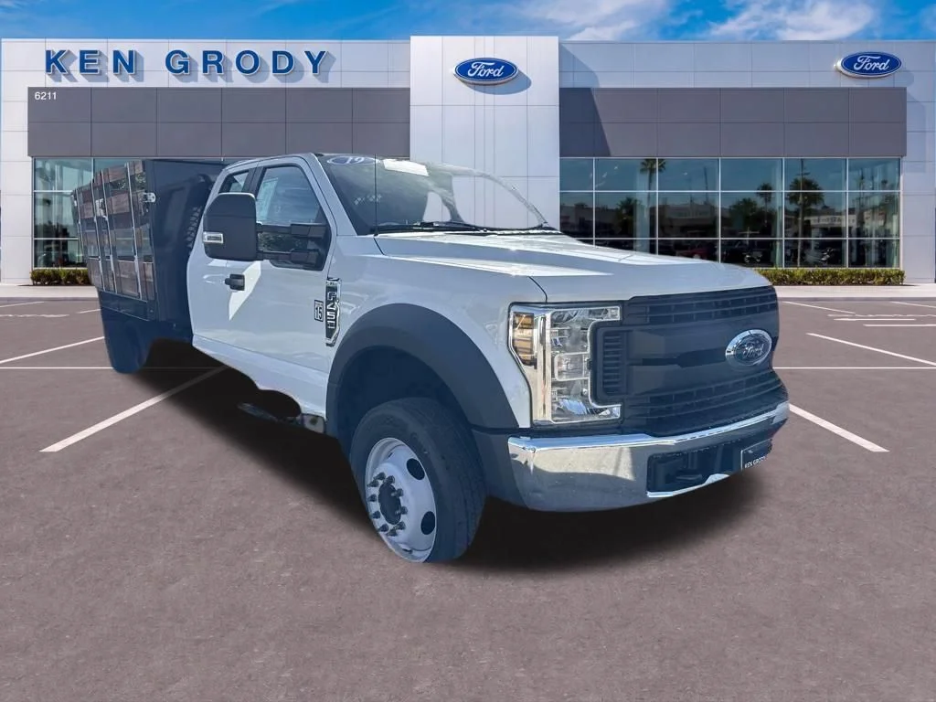 2019 Ford F-450 XL SuperCab 192-In DRW's photo