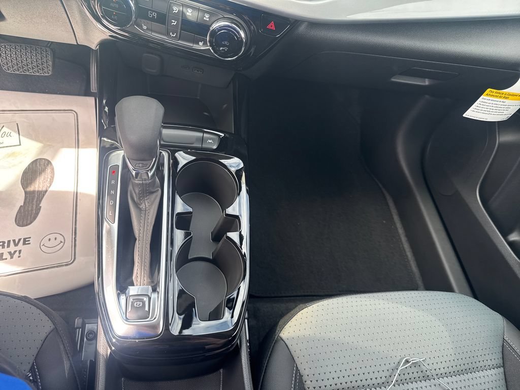 New 2026 Summit White Chevrolet LT image 18