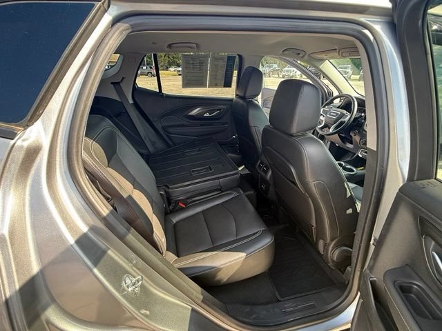 2023 GMC Terrain SLT - Photo 30