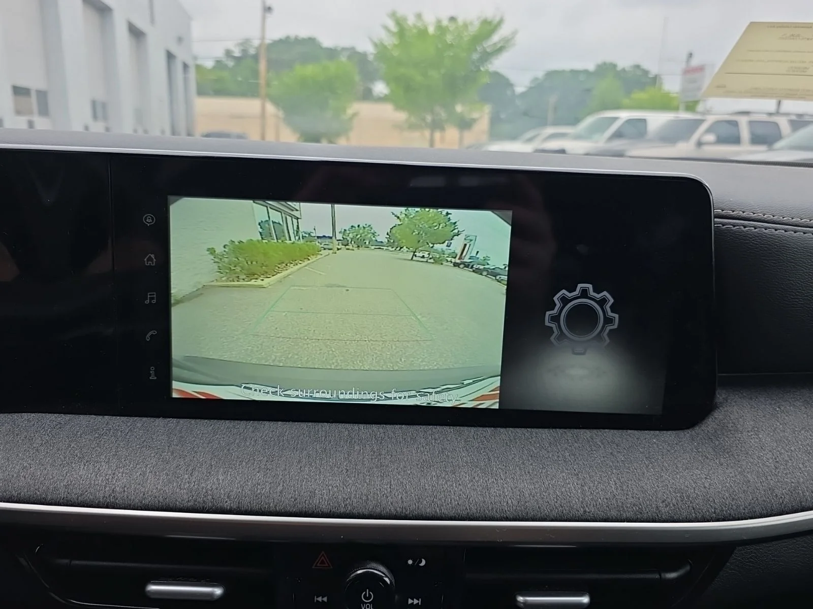 Used 2025 Gray Nissan SV image 24