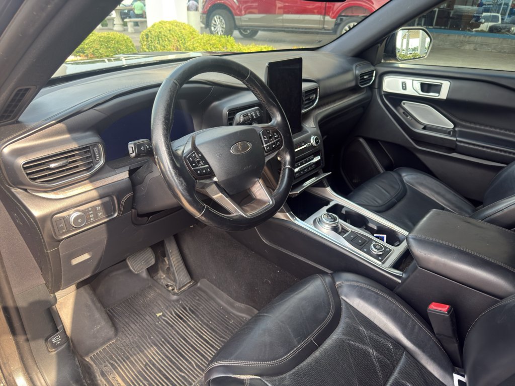 Used 2020 Magnetic Metallic Ford Platinum image 10
