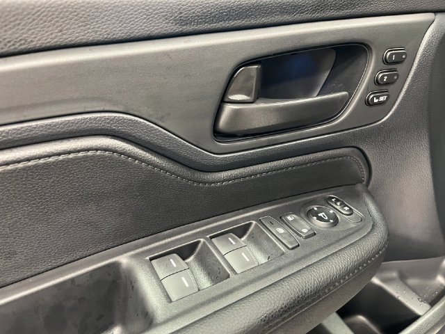 2026 Honda Odyssey EX-L - Photo 14
