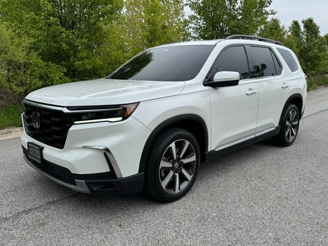 2024 Honda Pilot Touring AWD's photo