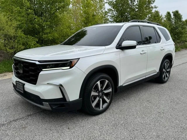 2024 Honda Pilot Touring AWD's photo