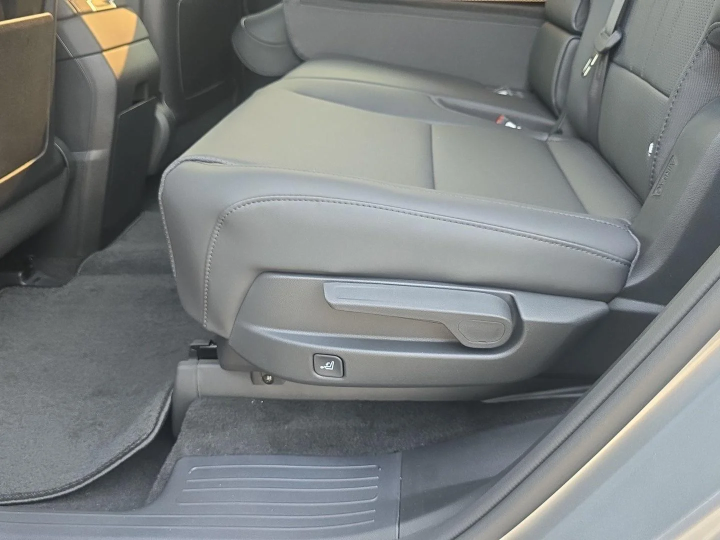 New 2026 Phantom Black Hyundai SEL image 21