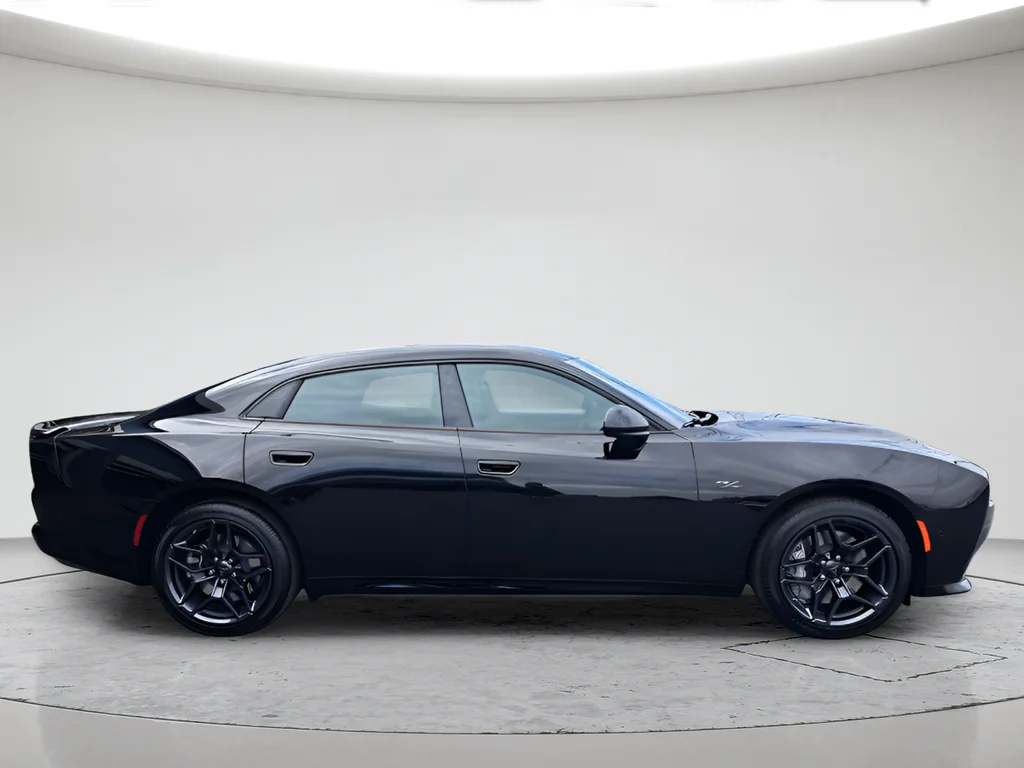 New 2026 Diamond Black Crystal Pearlcoat Dodge R/T Plus image 2