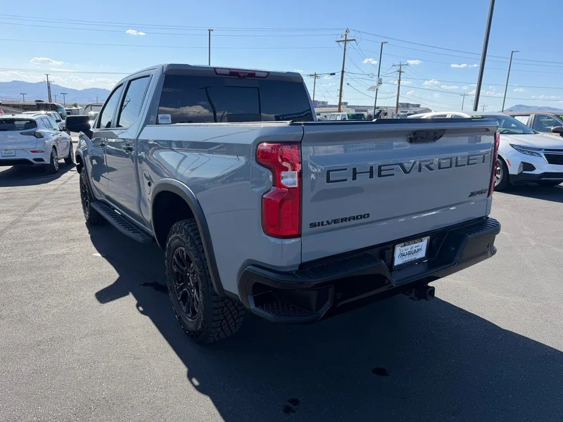 Used 2024 Slate Gray Metallic Chevrolet ZR2 image 5