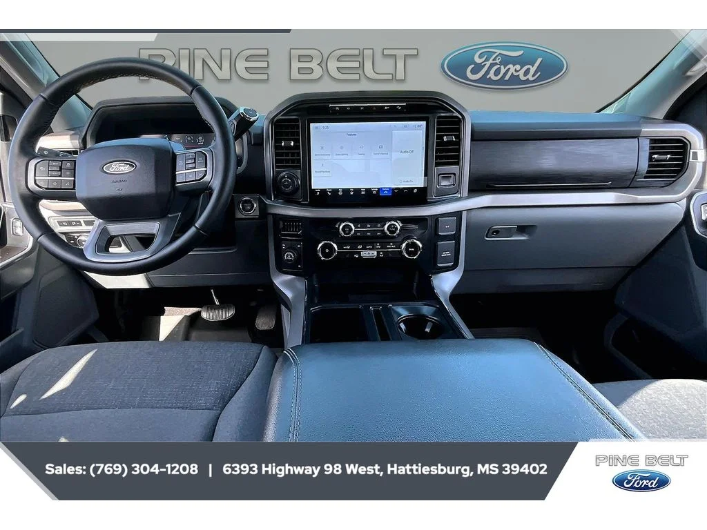 Used 2024 Atlas Blue Metallic Ford XLT image 14