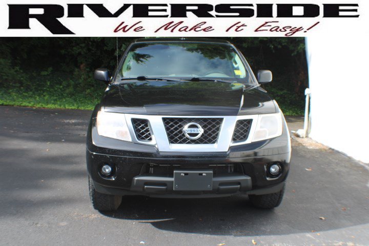 Used 2013 Super Black Nissan Desert Runner image 14