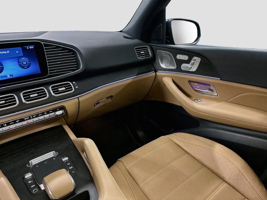 Certified Used 2026 MANUFAKTUR Ireland Mid Green Metallic Mercedes-Benz GLE 450 image 24