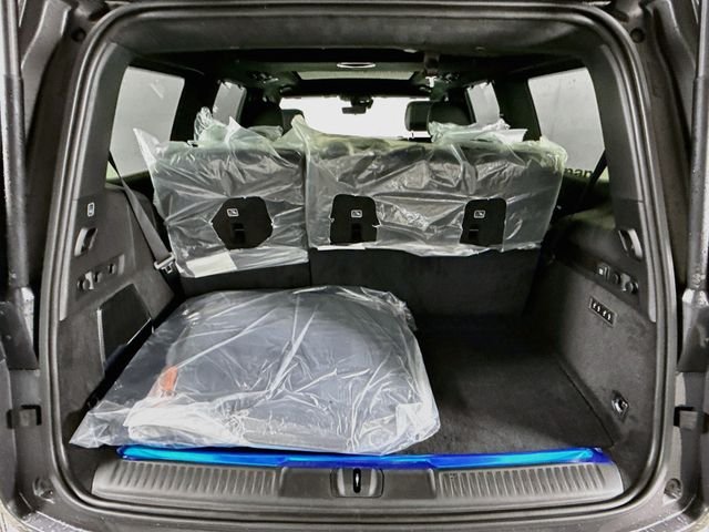 New 2026 Baltic-Gray Metallic Clear-Coat Exterior Paint Jeep Summit Reserve image 27