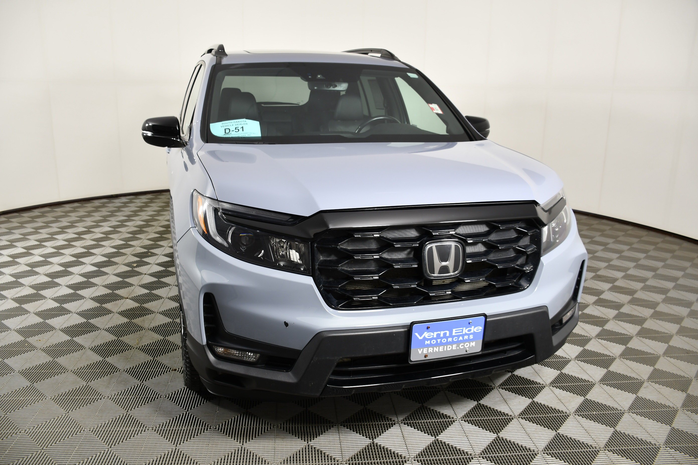 Certified Used 2022 Sonic Gray Pearl Honda Elite image 3