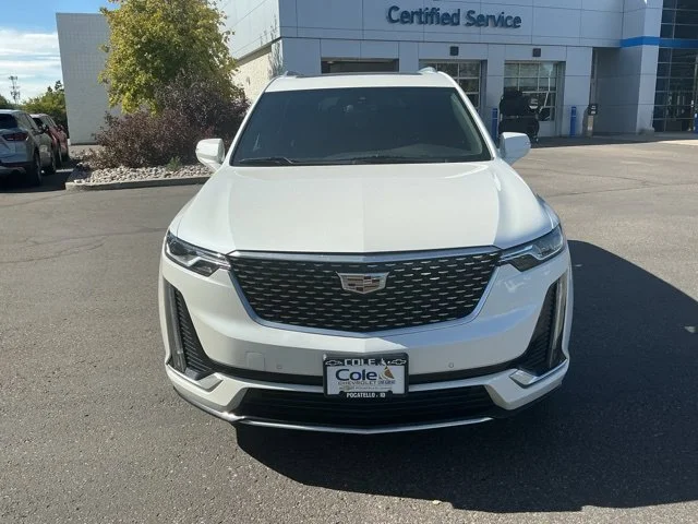 Used 2023 CRYSTAL WHITE TRICOAT Cadillac AWD Luxury image 4