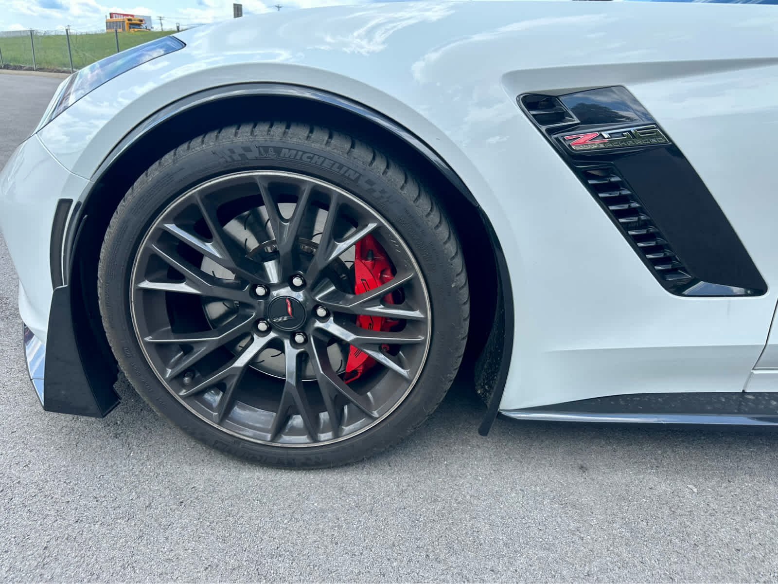 Used 2016 Arctic White Chevrolet Z06 3LZ image 8