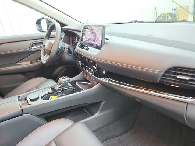 Used 2025 Black Nissan SL image 35