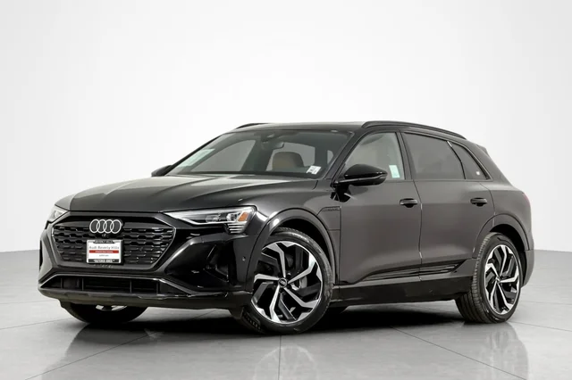 2024 Audi Q8 e-tron Premium Plus quattro
