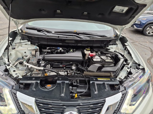 Used 2017 White Nissan SV image 34