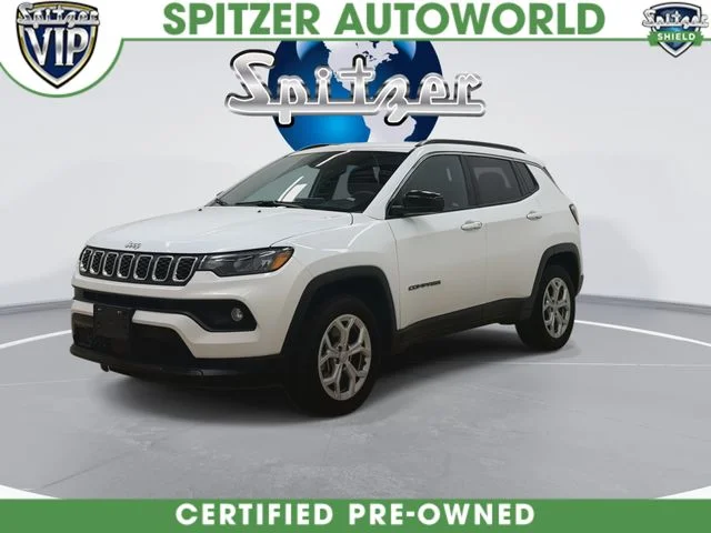 Used 2024 White Jeep Latitude image 6