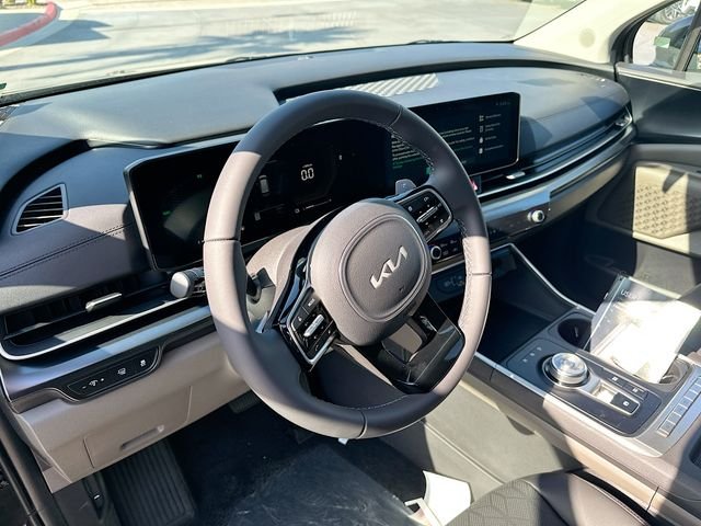 New 2026 Aurora Black Pearl Kia LXS image 9