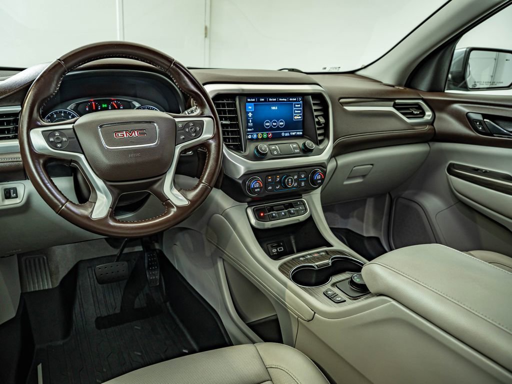 Used 2020 Satin Steel Metallic GMC SLT image 29