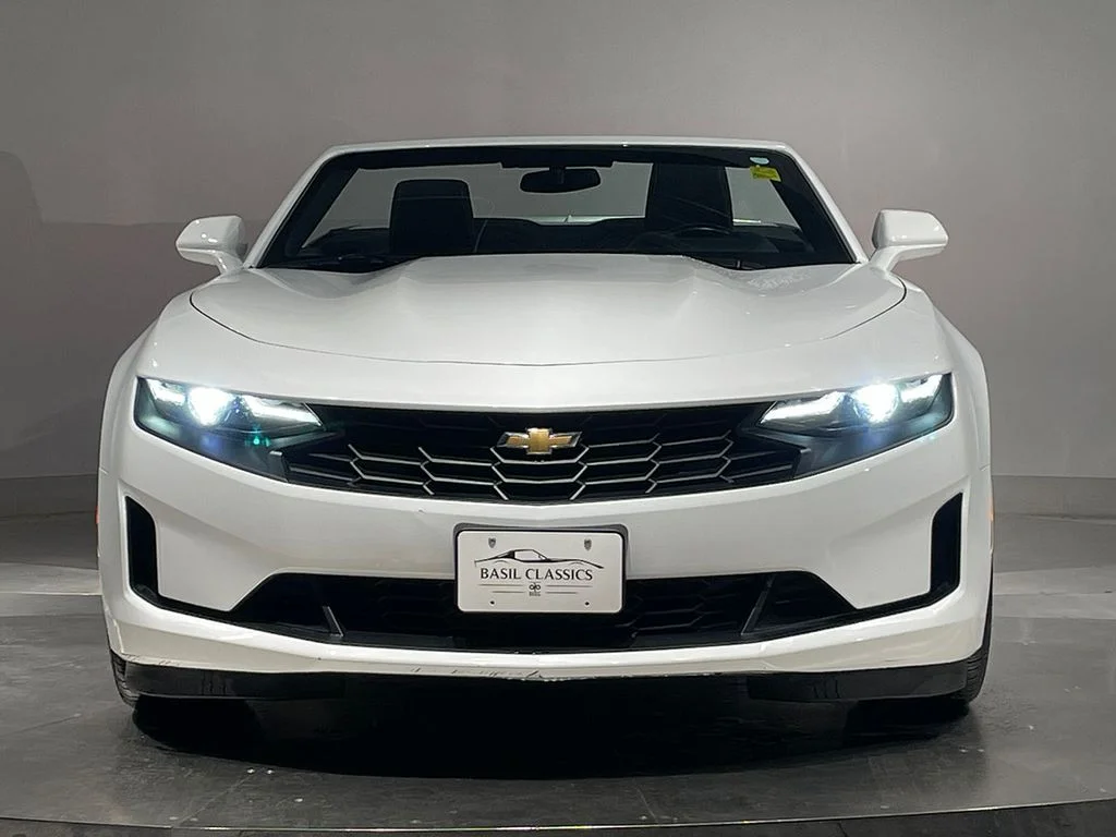 Used 2019 White Chevrolet 1LT image 23