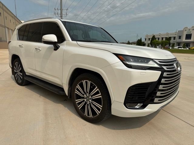 Used 2023 White Lexus 600 Luxury image 3
