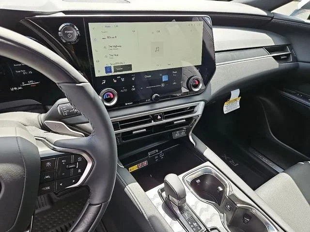 New 2026 Eminent White Pearl Lexus 350h Premium image 15