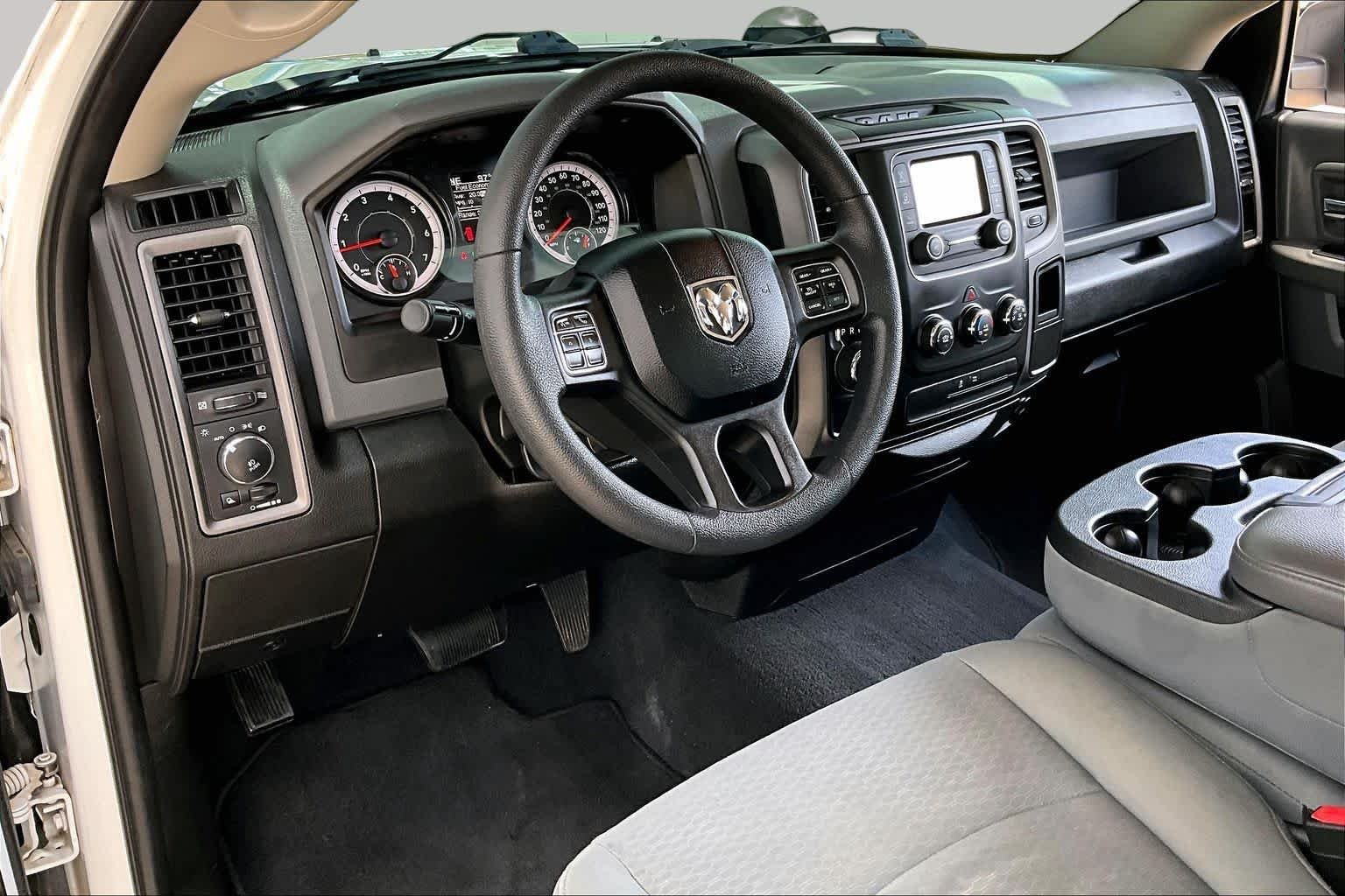Used 2019 Bright White Clearcoat Ram Express image 18