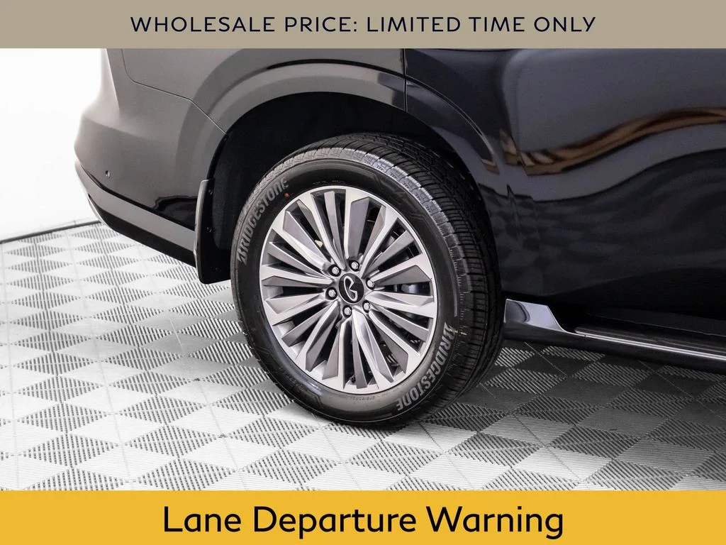 Used 2026 Black INFINITI LUXE image 31