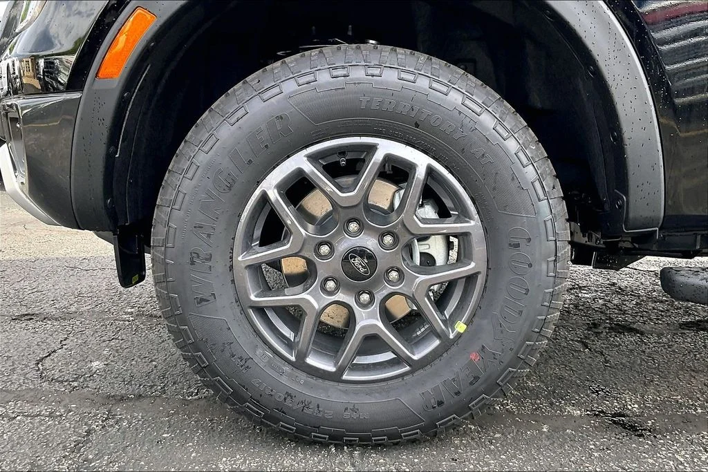 New 2026 Black Ford XLT image 8