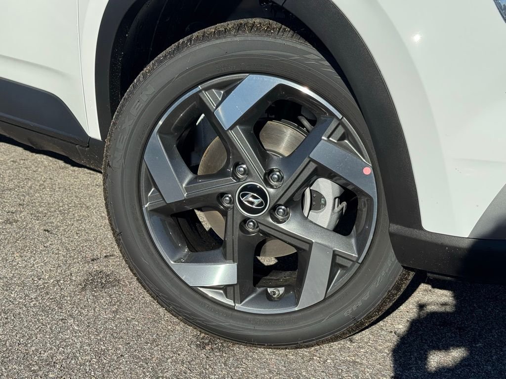 Used 2026 White Hyundai SEL image 5