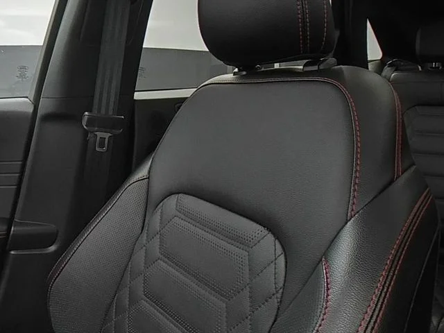Used 2024 Gray Ford ST-Line Elite image 39
